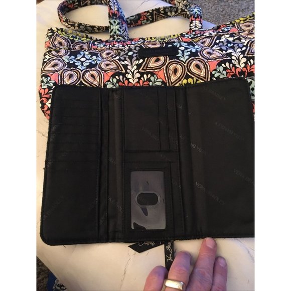 VERA BRADLEY Quilted Floral & Paisley Print Medium Bag W/Matching Wallet CLEAN - Picture 3 of 12
